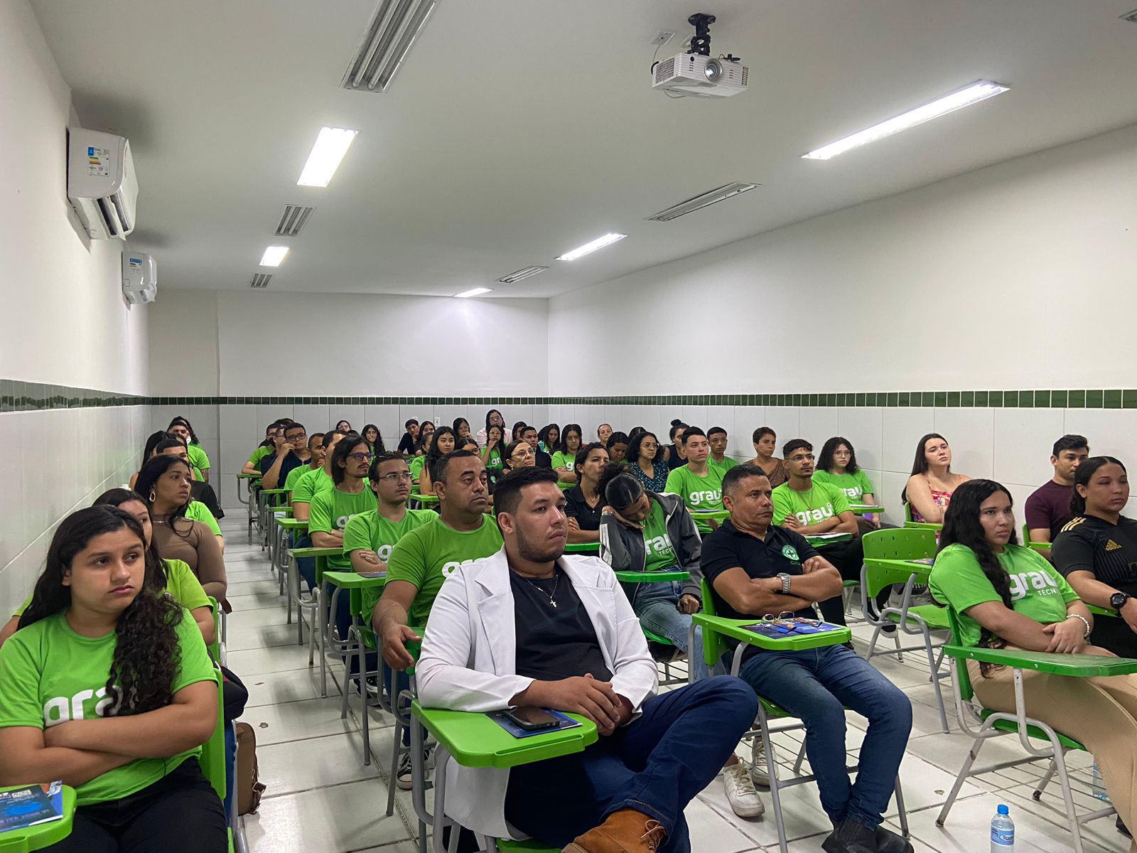 CRA-CE realiza palestras e ações itinerantes em centros técnicos de Fortaleza